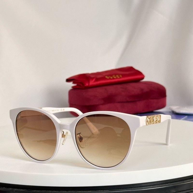 Gucci Sunglasses 231